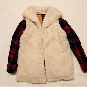 🍂 Thread & Supply White Fur Vest Size S 🍂